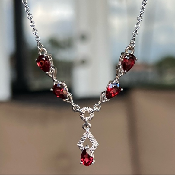 Jewelry - Mozambique Garnet Y Drop Necklace